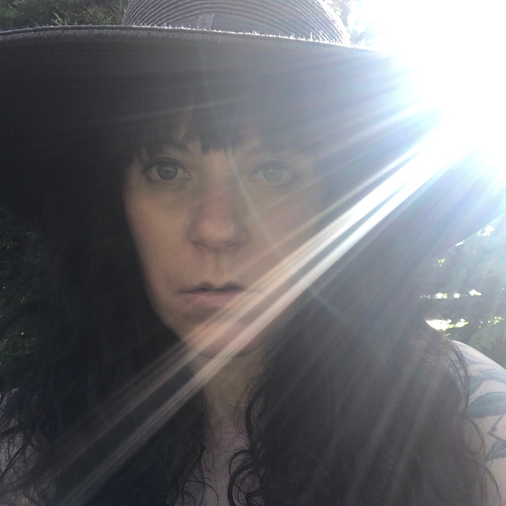 Meet your Posher, Angie